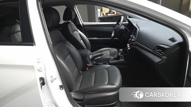 Hyundai The New Avante AD 2019 Белый из Кореи, фото 2
