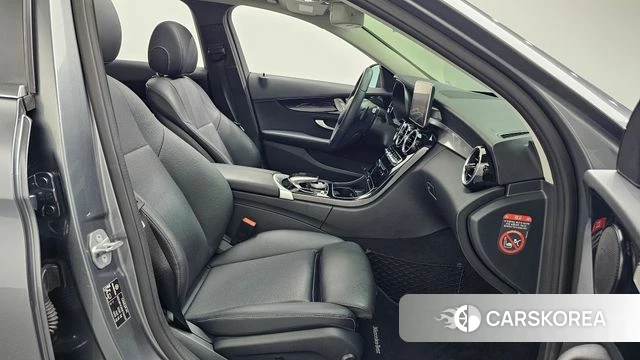 Mercedes-Benz C-Class W205 2018 Серый из Кореи, фото 2