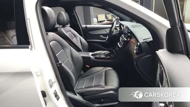 Mercedes-Benz GLC-Class X253 2020 Белый из Кореи, фото 2