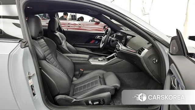 BMW 2 Series (G42) 2023 Светло-серебряный цвет из Кореи, фото 2