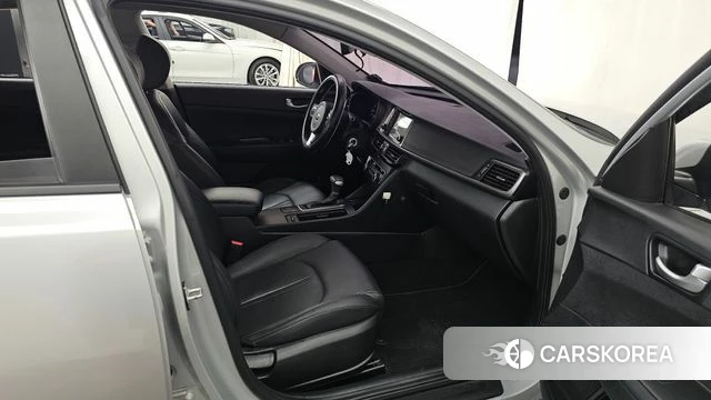 Kia K5 second generation 2018 Серебряный из Кореи, фото 2