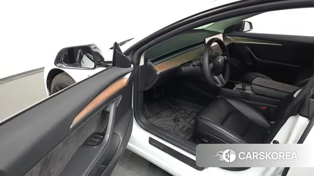 Tesla Model 3 2022 Белый из Кореи, фото 2