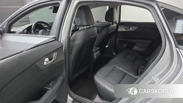 Kia Come New K3 id 3489637 из Кореи 2