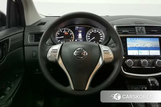Nissan TIIDA 2022 Белый из Китая, фото 2