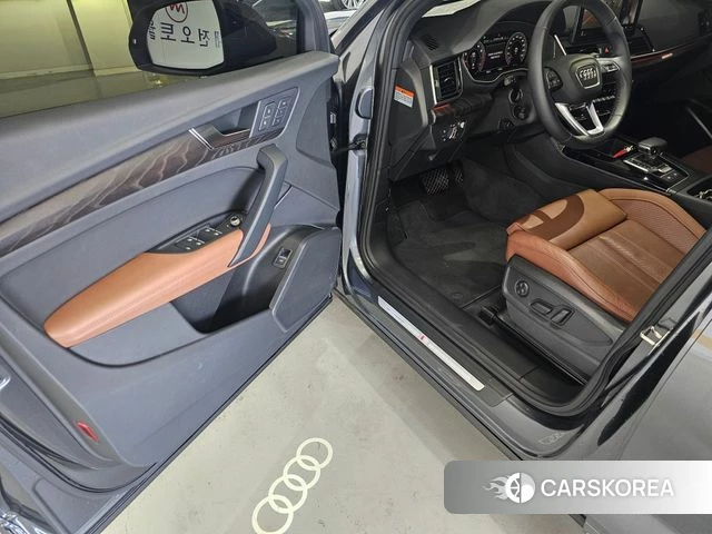 Audi Q5 (FY) 2023 Серый из Кореи, фото 2