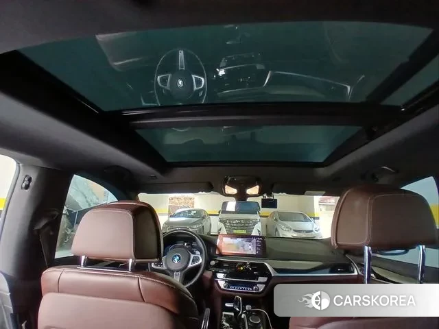 BMW 6 Series GT (G32) 2021 Белый из Кореи, фото 2