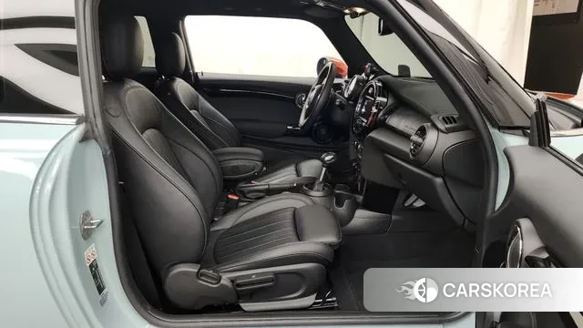 Mini Cooper S 2019 Светло-серебряный цвет из Кореи, фото 2