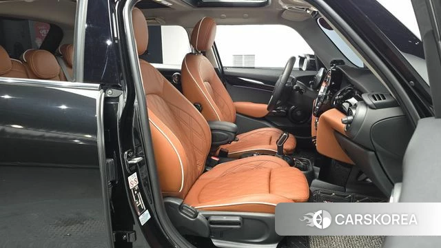 Mini Cooper S 2024 Черный из Кореи, фото 2