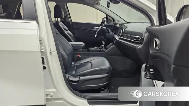 Kia Sportage 5th Generation 2022 Белый из Кореи, фото 2