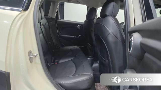 Mini Cooper D 2019 Жемчужный цвет из Кореи, фото 2