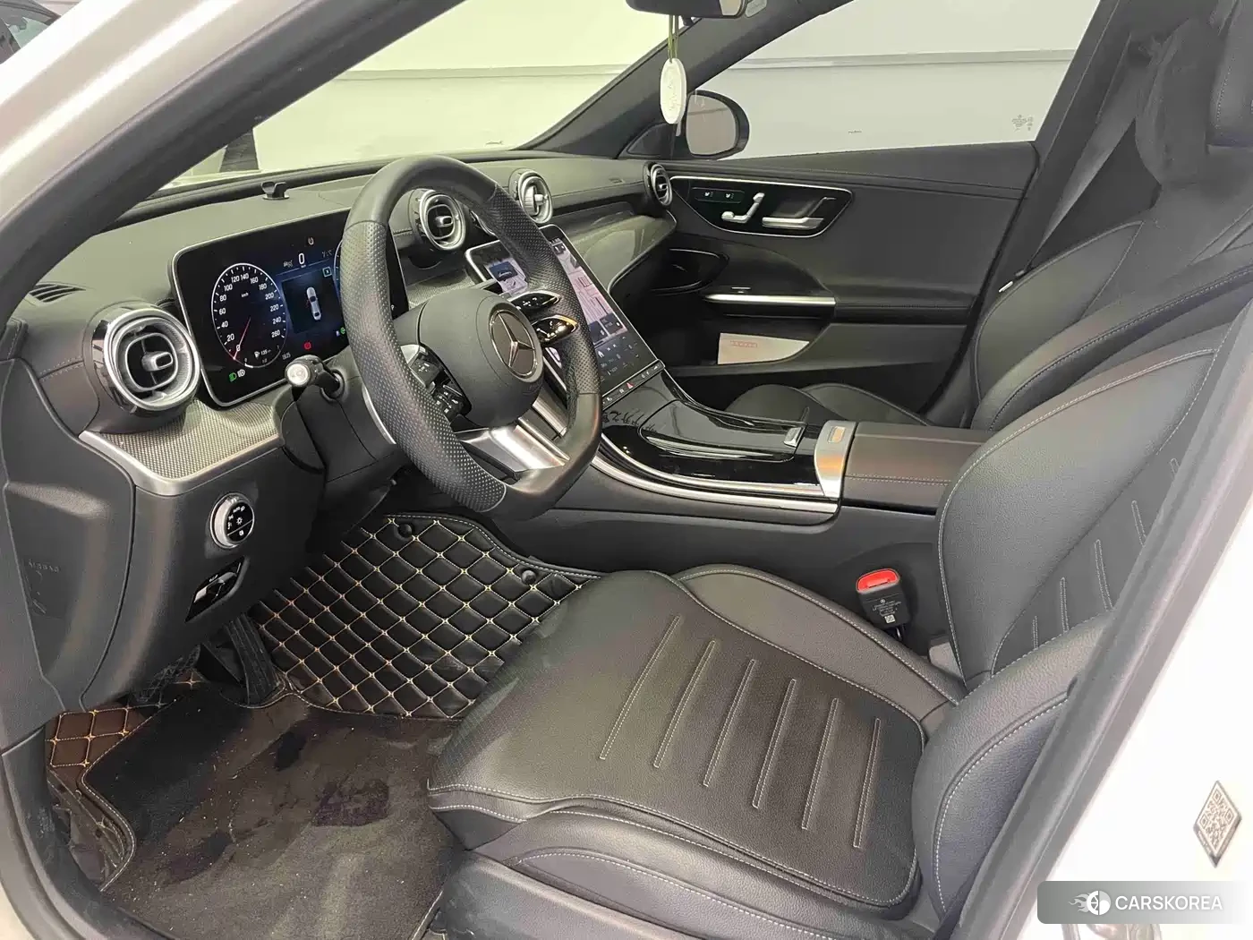 Mercedes-Benz C-class 2024 Белый из Китая, фото 2