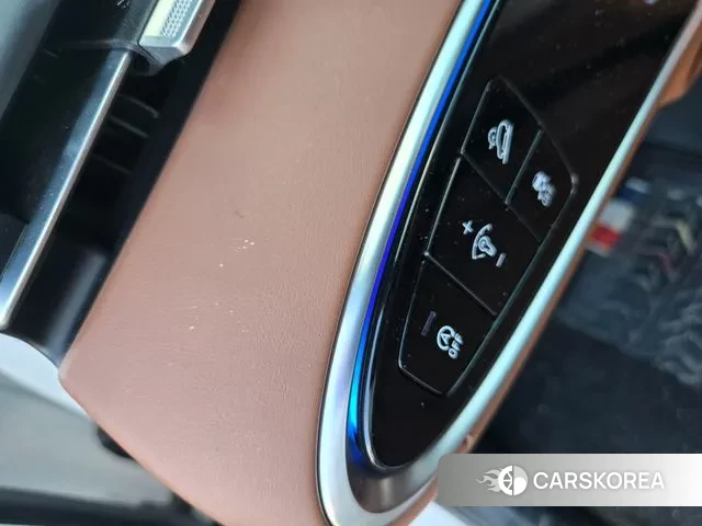 Genesis GV70 2021 Жемчужный цвет из Кореи, фото 2