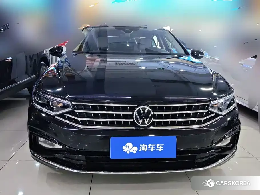 Volkswagen Magotan 2024 Черный из Китая, фото 2