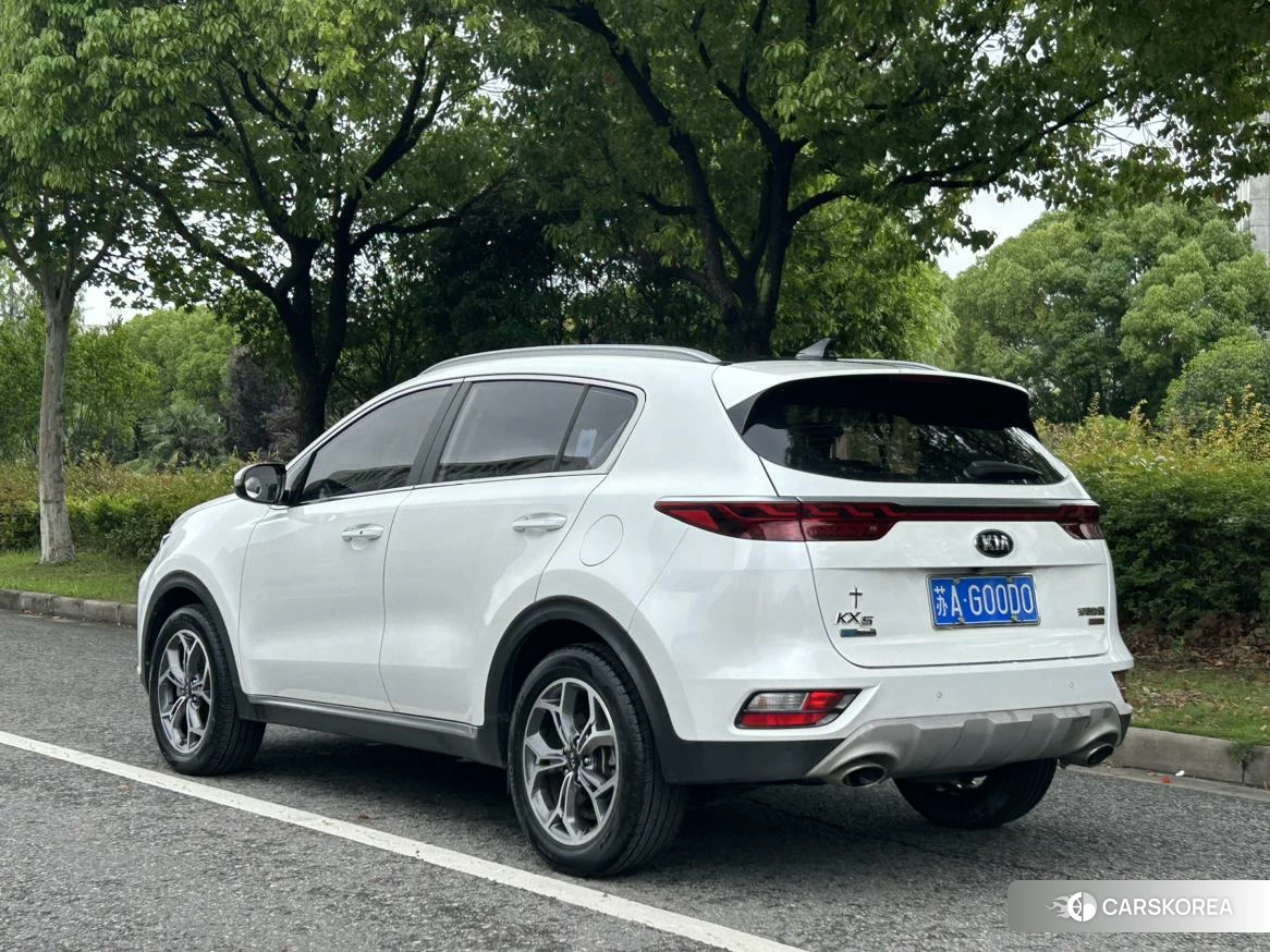 Kia KX5 2021 Белый из Китая, фото 2