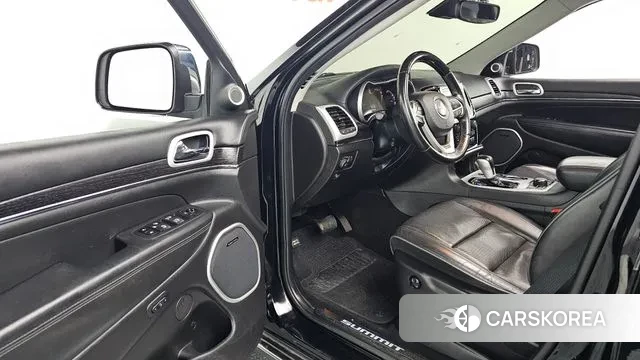 Jeep Grand Cherokee 2020 Черный из Кореи, фото 2