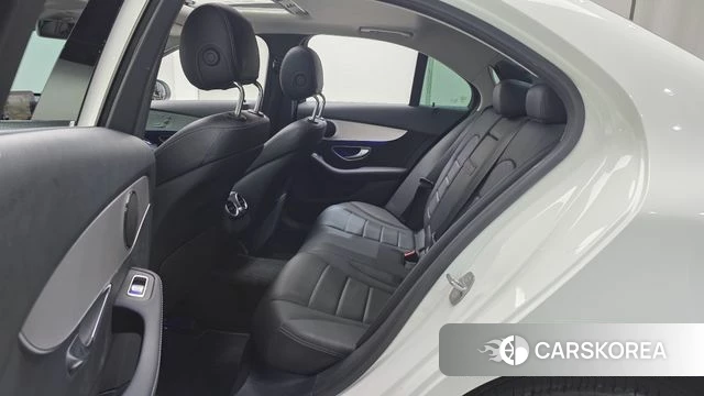 Mercedes-Benz C-Class W205 2020 Белый из Кореи, фото 2