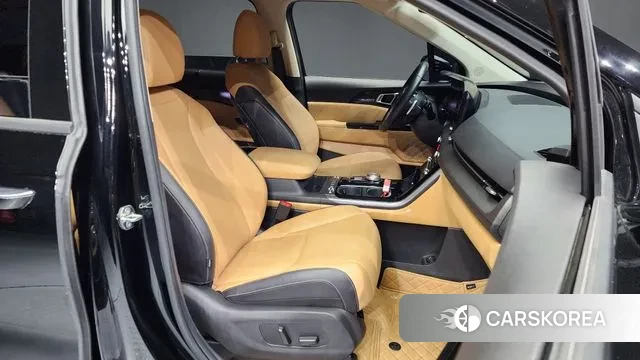 Kia Carnival 4th generation 2023 Черный из Кореи, фото 2