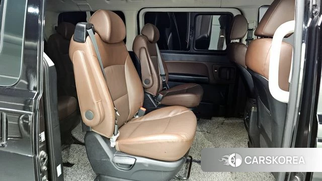 Hyundai The New Grand Starex 2018 Черный из Кореи, фото 2