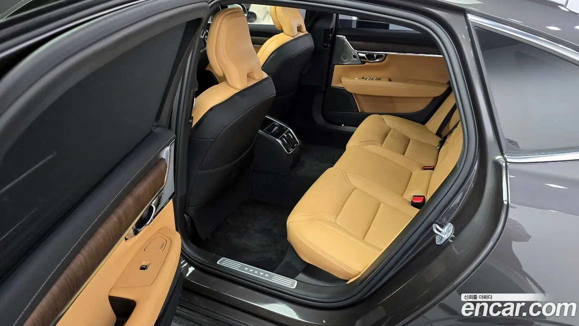 Volvo S90 2024 Серый из Кореи, фото 2