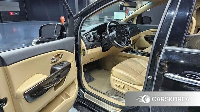 Kia All New Carnival 2018 Черный из Кореи, фото 2