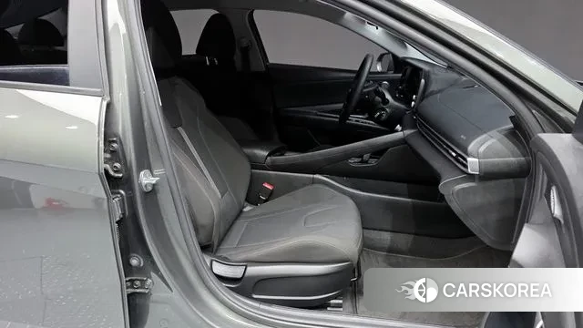 Hyundai Avante Hybrid (CN7) 2021 Серый из Кореи, фото 2