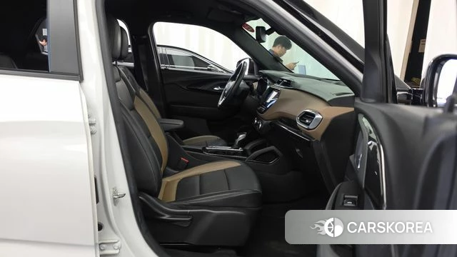 Chevrolet (GM Daewoo) Trailblazer 2021 Белый из Кореи, фото 2