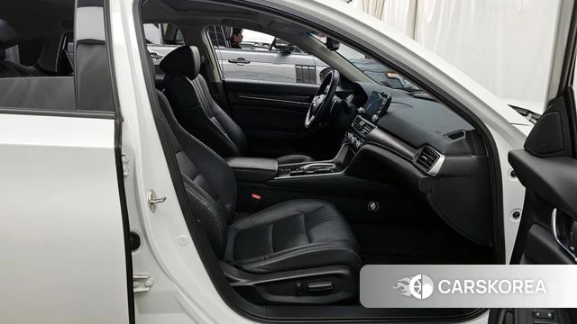 Honda Accord 10th Generation 2018 Белый из Кореи, фото 2