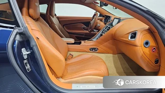 Aston Martin DB11 2018 Синий из Кореи, фото 2