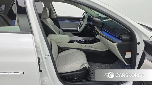 Kia The New K5 Hybrid 3rd generation 2024 Белый из Кореи, фото 2