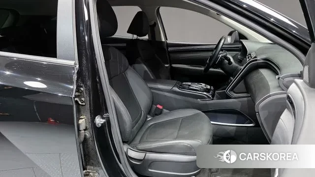 Hyundai Tucson (NX4) 2023 Черный из Кореи, фото 2