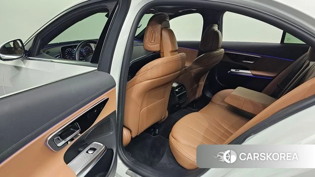 Mercedes-Benz E-Class W214 2024 Белый из Кореи, фото 2