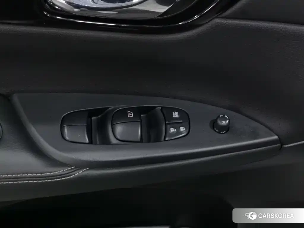 Nissan Tiida 2023 Белый из Китая, фото 2