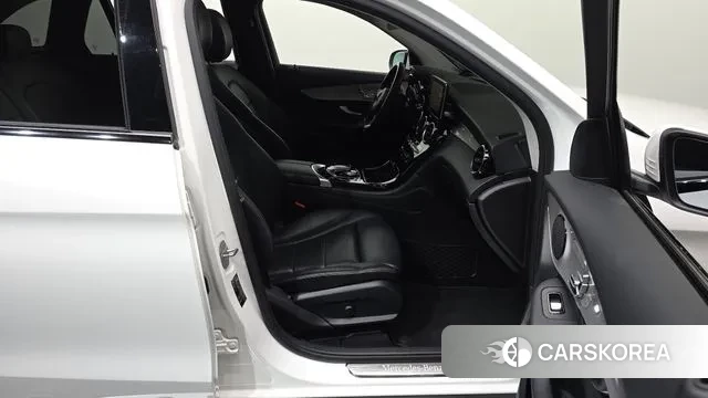 Mercedes-Benz GLC-Class X253 2019 Белый из Кореи, фото 2