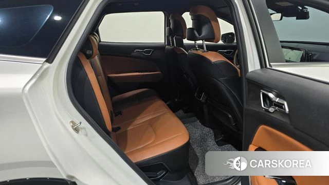 Kia Sportage 5th Generation Hybrid 2022 Белый из Кореи, фото 2