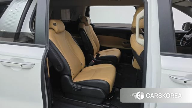 Kia Carnival 4th generation 2022 Белый из Кореи, фото 2