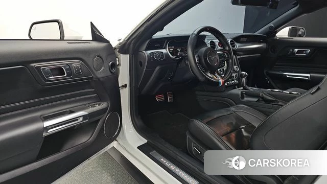 Ford Mustang 2018 Белый из Кореи, фото 2
