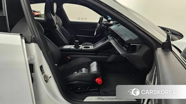 Porsche Taycan 2020 Белый из Кореи, фото 2