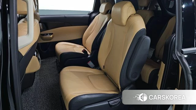 Kia Carnival 4th generation 2023 Черный из Кореи, фото 2