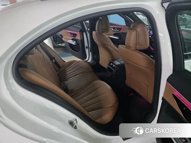 Mercedes-Benz E-Class W214 2025 Белый из Кореи, фото 2