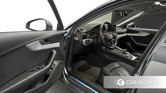 Audi A4 (B9) 2018 Серый из Кореи, фото 2