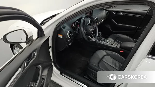 Audi New A3 2018 Белый из Кореи, фото 2