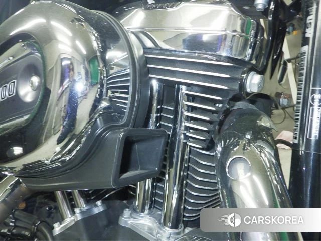 Проданный Harley-Davidson Sportster XL1200C 2014 из Японии
