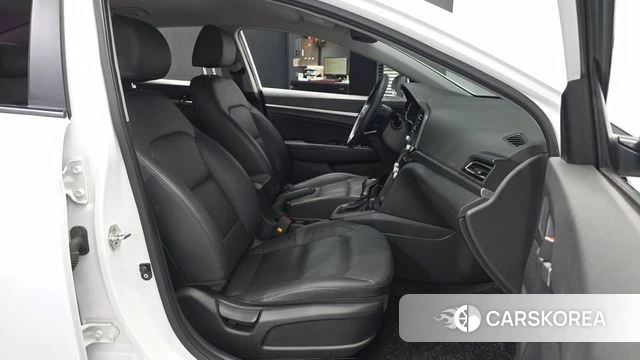 Hyundai The New Avante AD 2019 Белый из Кореи, фото 2