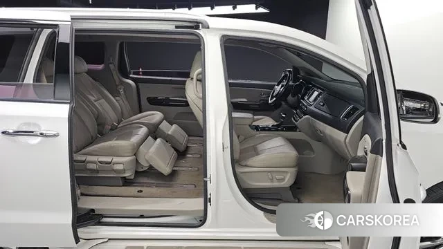 Kia The New Carnival 2019 Белый из Кореи, фото 2