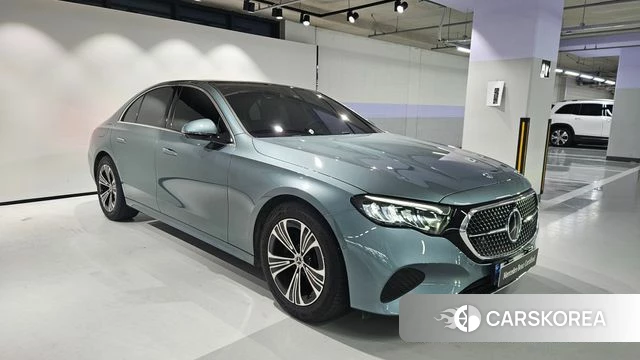 Mercedes-Benz E-Class W214 2025 Синий нефрит из Кореи, фото 2