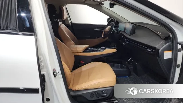 Kia EV6 2023 Белый из Кореи, фото 2