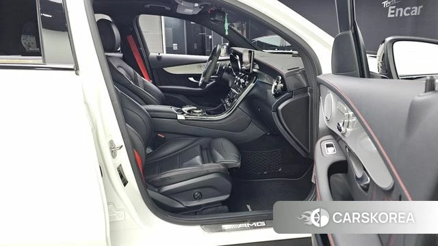 Mercedes-Benz GLC-Class X253 2019 Белый из Кореи, фото 2