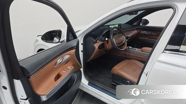 Genesis GV70 2024 Белый из Кореи, фото 2