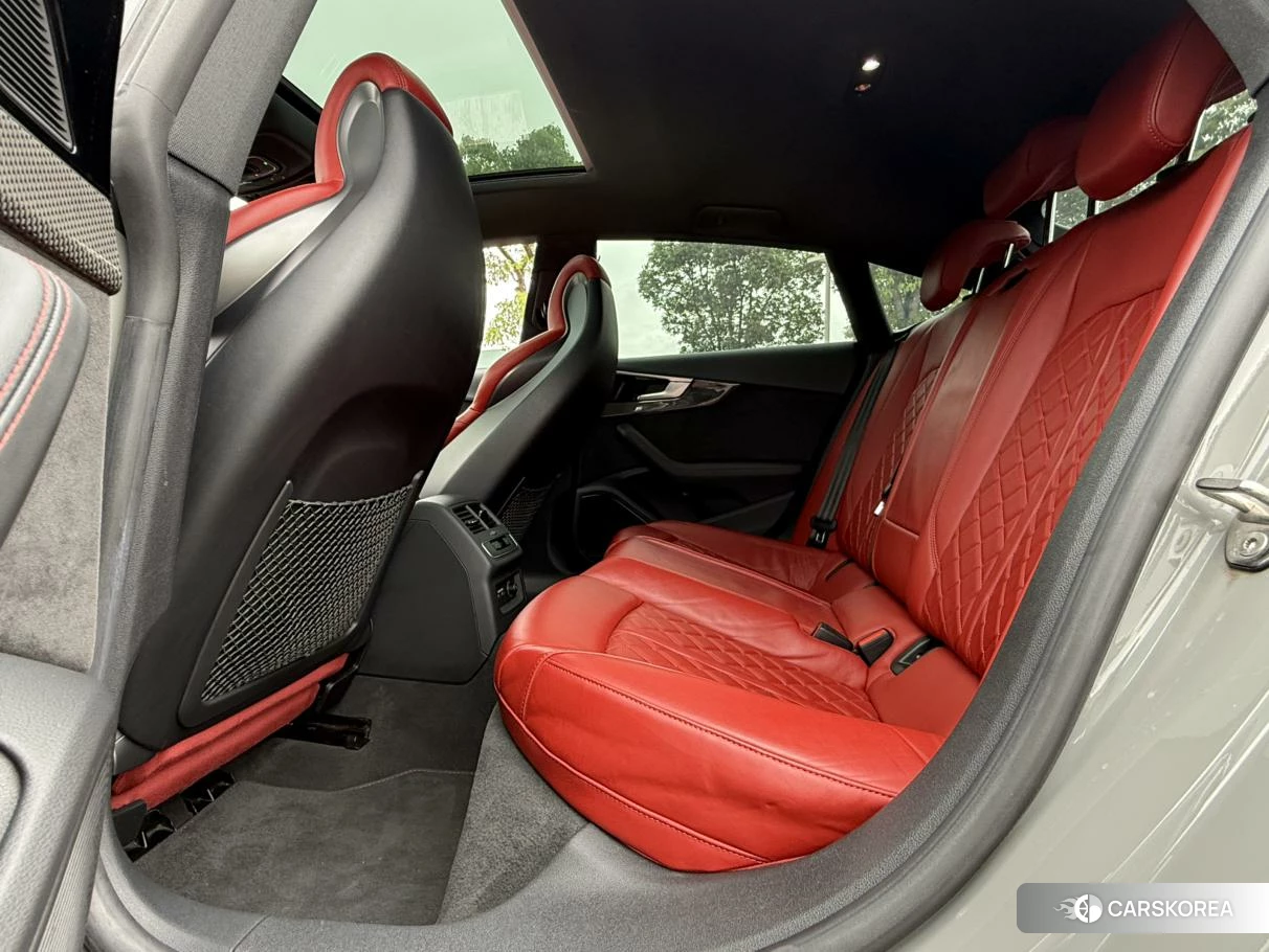 Audi S5 2021 Серебристо-серый из Китая, фото 2