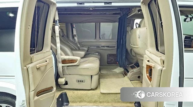 Chevrolet Express Van 2018 Белый из Кореи, фото 2